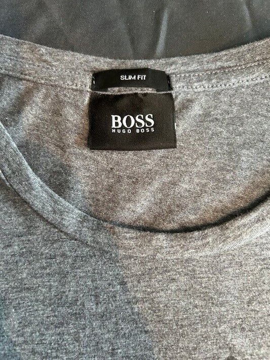 Pre-Loved - Hugo Boss Slim Fit T-Shirt with dark grey geometric design (PL324) - Gentlemens Resale