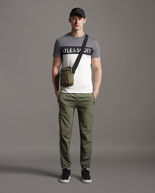 Lyle & Scott Chest Logo T-Shirt - Gentlemens Resale