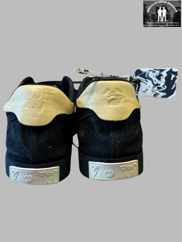 Off-White Trainers - PL384 - Gentlemens Resale