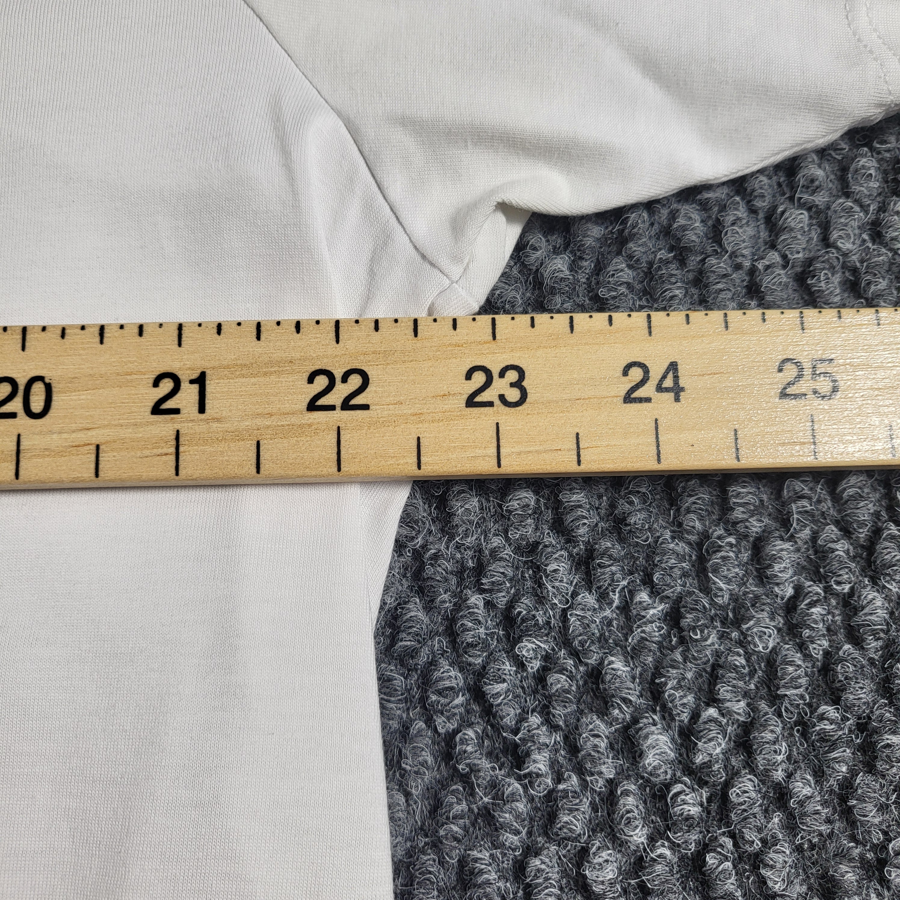 Armani T-shirt - Gentlemens Resale