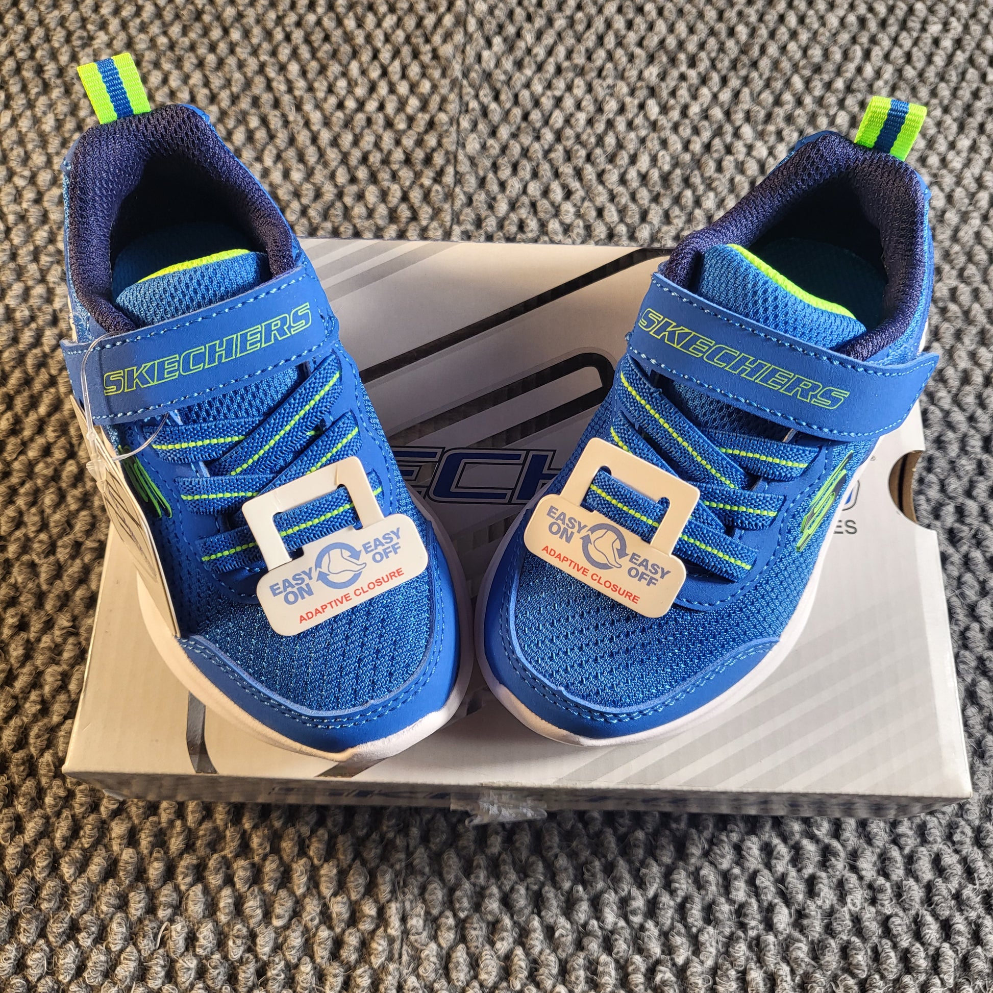 Skechers Lightweight Gore & Strap Trainers - Gentlemens Resale