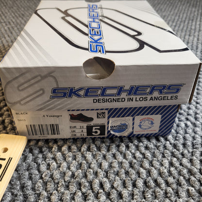 Skechers Lightweight Gore & Strap Trainers - Gentlemens Resale