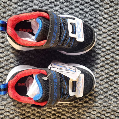 Skechers Lightweight Gore & Strap Trainers - Gentlemens Resale