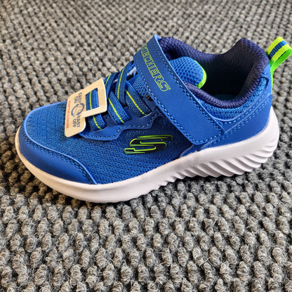Skechers Lightweight Gore & Strap Trainers - Gentlemens Resale