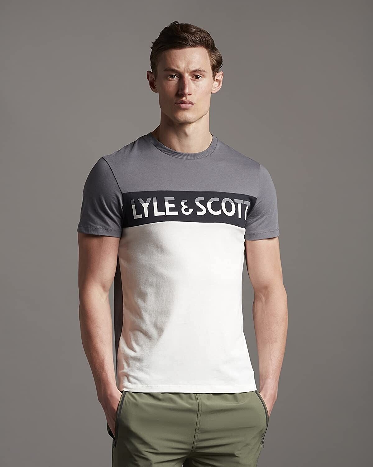Lyle & Scott Chest Logo T-Shirt - Gentlemens Resale