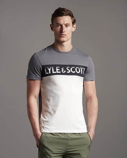 Lyle & Scott Chest Logo T-Shirt - Gentlemens Resale