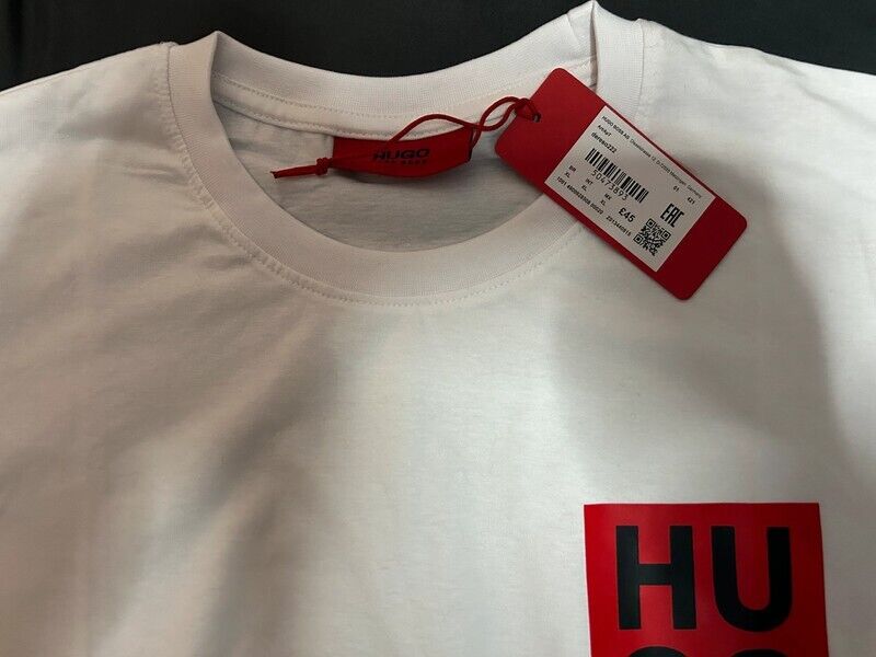 Hugo Boss T-Shirt in white with red logo design