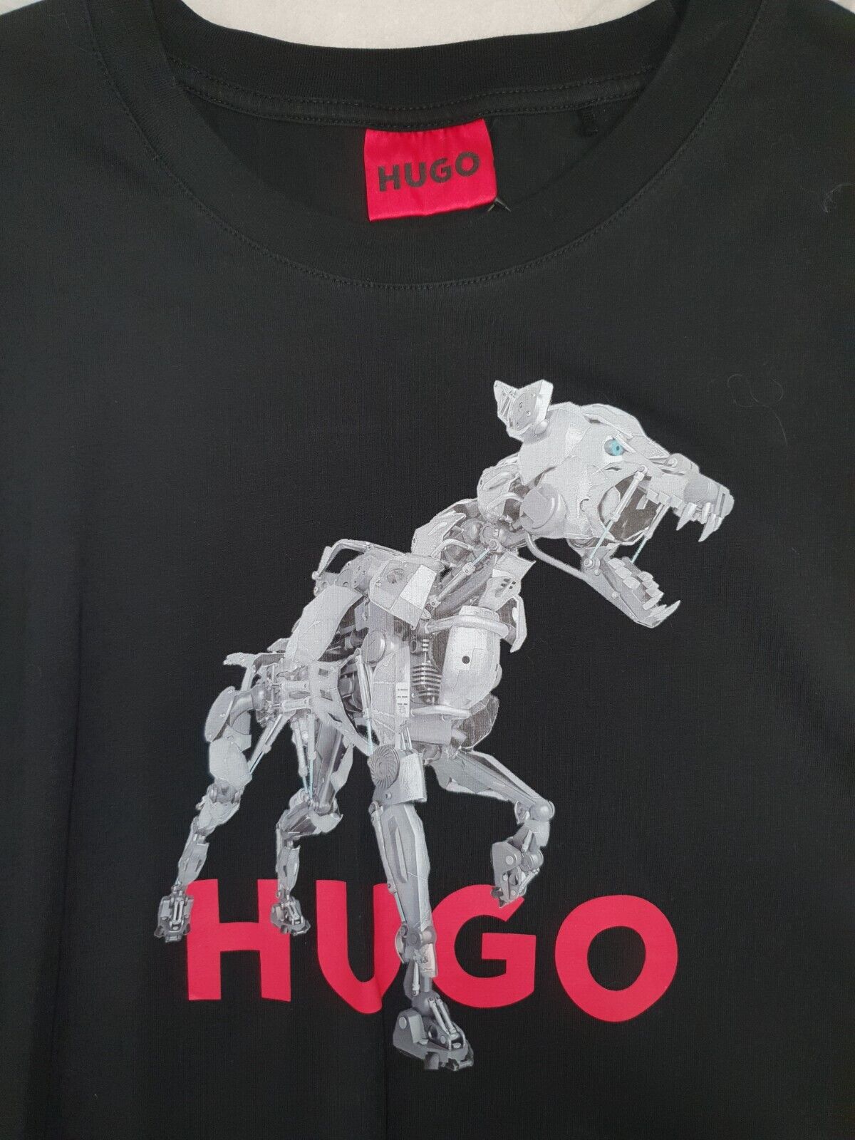 Pre-Loved Hugo "Robotic Dog" print logo (PL359)