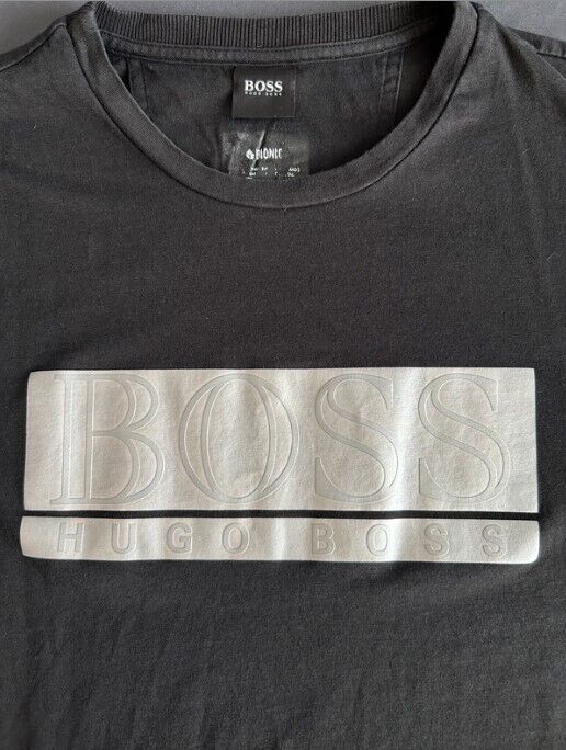 Pre-Loved Boss Hugo Boss T-Shirt - (PL342) - Gentlemens Resale