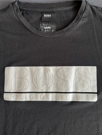 Pre-Loved Boss Hugo Boss T-Shirt - (PL342) - Gentlemens Resale
