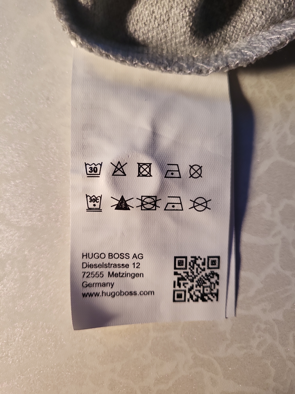 Pre-Loved Hugo Boss Polo (PL295) - Gentlemens Resale